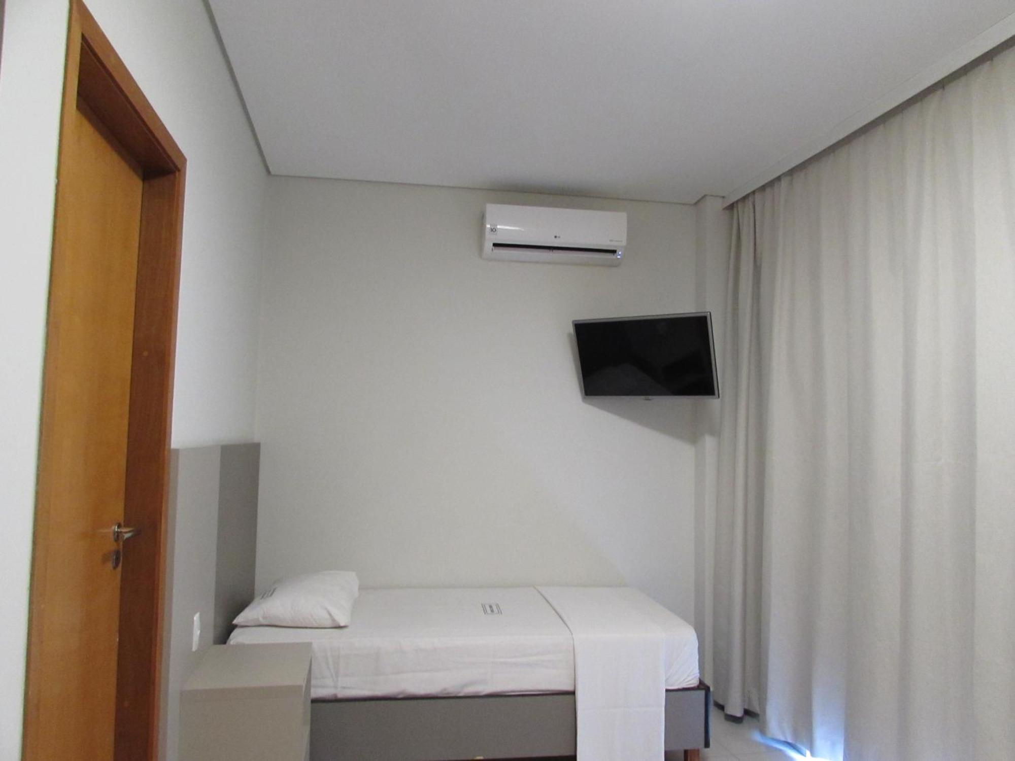 Hotel Urbis A 10 Minutos Rua 25 De Marco, Bras,Bom Retiro,A 2 Minutos Do Mirante Sampa Sky São Paulo Exteriör bild