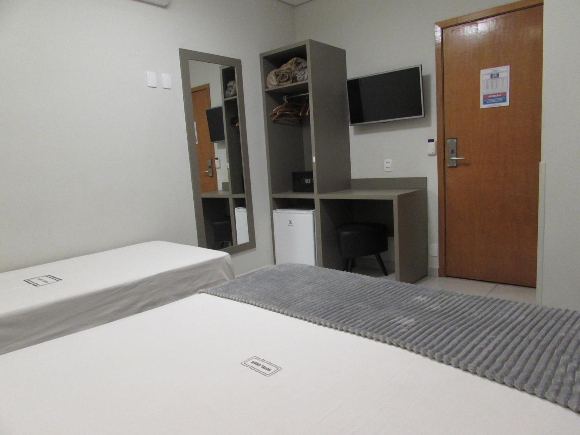 Hotel Urbis A 10 Minutos Rua 25 De Marco, Bras,Bom Retiro,A 2 Minutos Do Mirante Sampa Sky São Paulo Exteriör bild